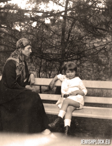Aniela Stella Klara Szenwic, Anin, 1917 rok (fotografia ze zbiorów prywatnych Danego Yazbecka)